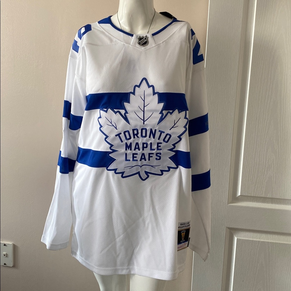 Vintage Toronto Maple Leafs Hockey Jersey